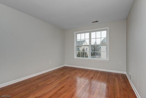 17 Crestview Dr, Clinton, NJ 08809 photo 8