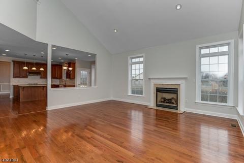 17 Crestview Dr, Clinton, NJ 08809 photo 20