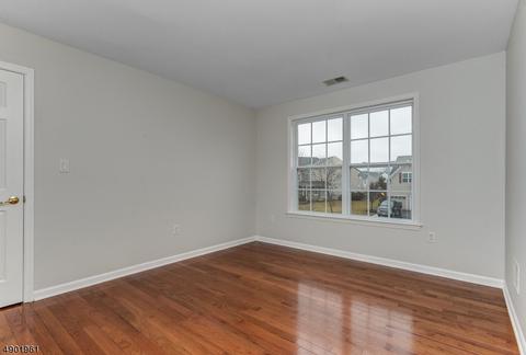 17 Crestview Dr, Clinton, NJ 08809 photo 6
