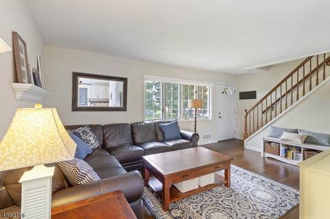 67 Cornell Dr, Clark, NJ 07066 photo 1