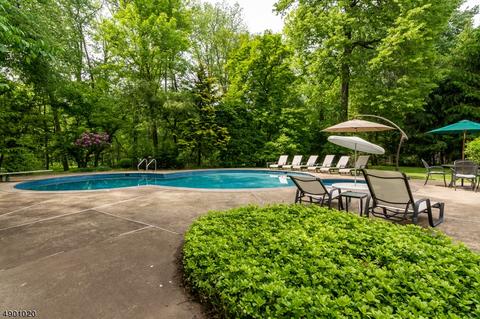 114 Herrick Rd, Wayne, NJ 07470 photo 3