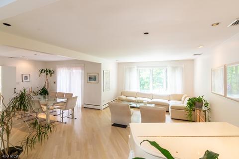 114 Herrick Rd, Wayne, NJ 07470 photo 8