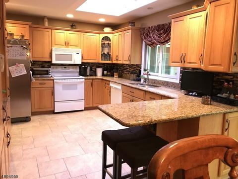 18 Robin Rd, Warren, NJ 07059 photo 4