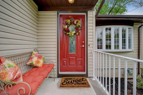 6 Van Riper Pl, Nutley, NJ 07110 photo 4