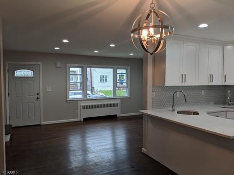 15 John St, Passaic, NJ 07055 photo 4