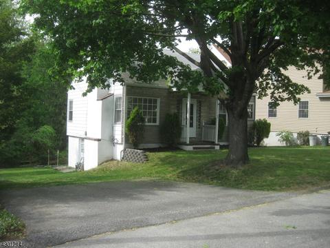 24 Thomas Ter, Wayne, NJ 07470 photo 2
