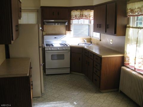 24 Thomas Ter, Wayne, NJ 07470 photo 5