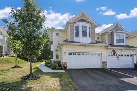 29 Wild Iris Way, Hackettstown, NJ 07840 photo 1