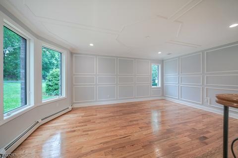 483 Cedar Ln, Paramus, NJ 07652 photo 3