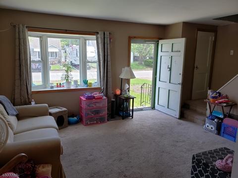 13 Rockridge Rd, Wanaque Boro, NJ 07420 photo 4