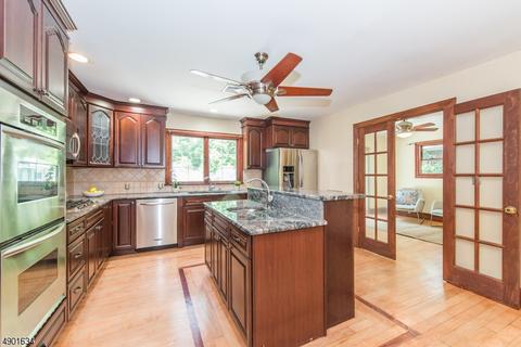161 Ridge Rd, Nutley, NJ 07110 photo 5