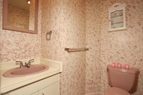 23 Pitman Pl, Wayne, NJ 07470 photo 17