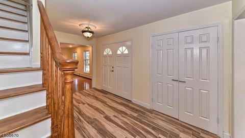 182 Webster Dr, Wayne, NJ 07470 photo 2