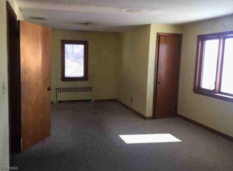 244 Mary St, Hackensack, NJ 07601 photo 14