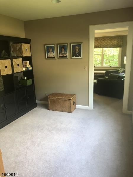 15 Summit Dr, Wayne, NJ 07470 photo 7