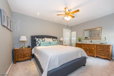 15 Summit Dr, Wayne, NJ 07470 photo 17