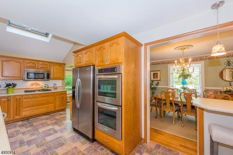 15 Summit Dr, Wayne, NJ 07470 photo 10
