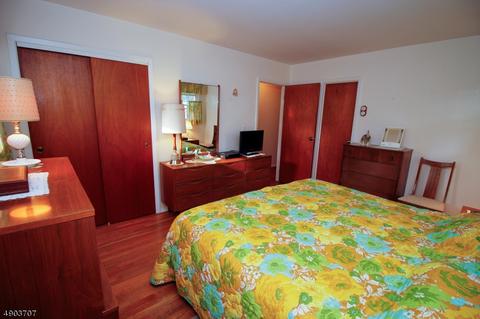 14 Debbie Pl, Dover, NJ 07801 photo 15