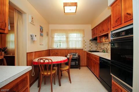 14 Debbie Pl, Dover, NJ 07801 photo 8