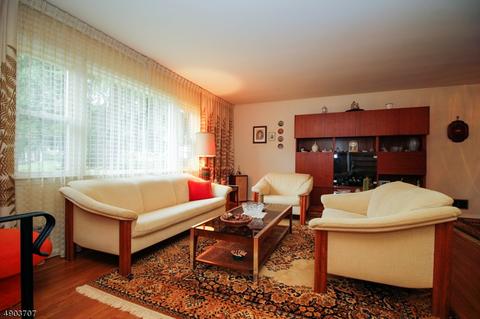 14 Debbie Pl, Dover, NJ 07801 photo 3