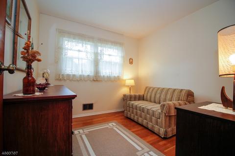 14 Debbie Pl, Dover, NJ 07801 photo 17