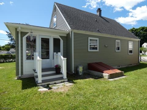 7 Paul Pl, Wanaque Boro, NJ 07420 photo 21