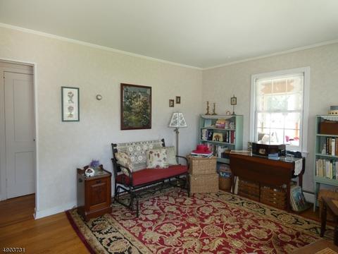 7 Paul Pl, Wanaque Boro, NJ 07420 photo 4