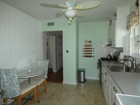 7 Paul Pl, Wanaque Boro, NJ 07420 photo 7