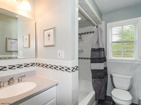 267 Midwood Rd, Paramus, NJ 07652 photo 20