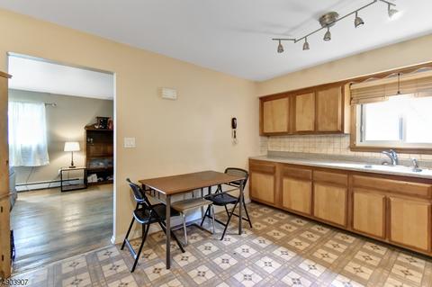 142 Walnut St, Bloomfield, NJ 07003 photo 15