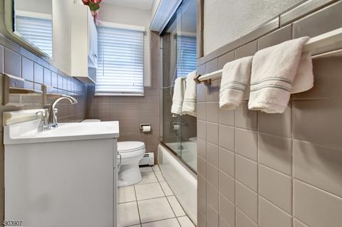 142 Walnut St, Bloomfield, NJ 07003 photo 12