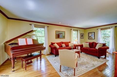 9 Reading Rd, Flemington, NJ 08822 photo 5