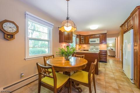 9 Beechtree Rd, Roseland, NJ 07068 photo 5