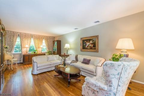 9 Beechtree Rd, Roseland, NJ 07068 photo 6