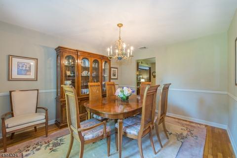 9 Beechtree Rd, Roseland, NJ 07068 photo 10