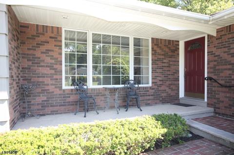 63 Harmer Ter, Wayne, NJ 07470 photo 3