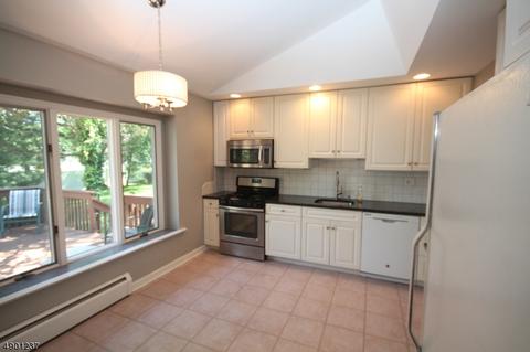 63 Harmer Ter, Wayne, NJ 07470 photo 7