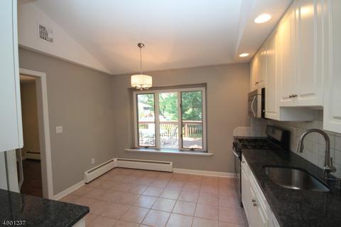 63 Harmer Ter, Wayne, NJ 07470 photo 8