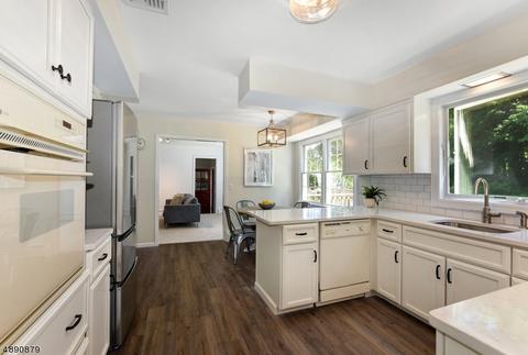 15 Bullion Rd, Basking Ridge, NJ 07920 photo 9