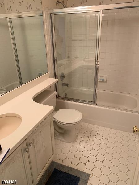 70 Whimble Ct, Wayne, NJ 07470 photo 11