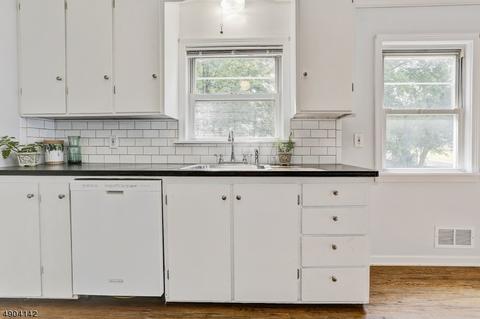 136 Elm St, Dover, NJ 07801 photo 10