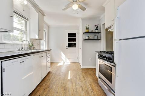 136 Elm St, Dover, NJ 07801 photo 6