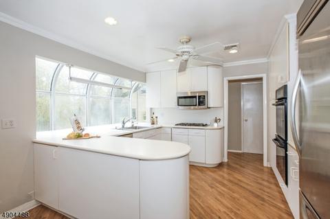 64 Oxbow Pl, Wayne, NJ 07470 photo 10