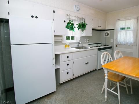 34 Post Rd, Clark, NJ 07066 photo 15