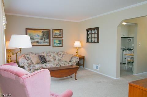 34 Post Rd, Clark, NJ 07066 photo 3