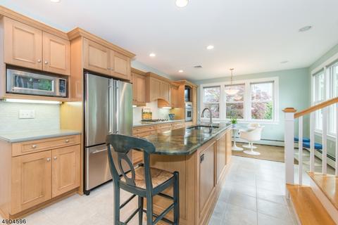 152 Brookfield Ave, Nutley, NJ 07110 photo 9