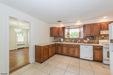 73 Ernst Ave, Bloomfield, NJ 07003 photo 14