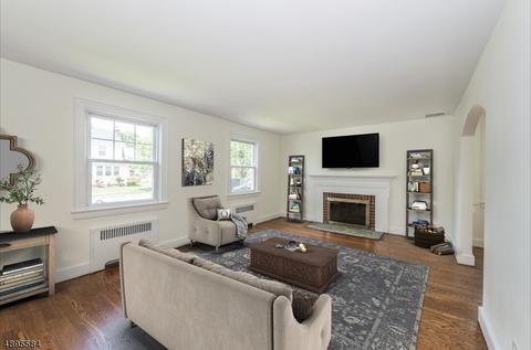 73 Ernst Ave, Bloomfield, NJ 07003 photo 4