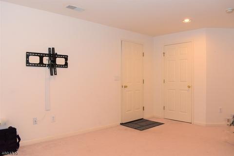 49 Arrowgate Dr, Randolph, NJ 07869 photo 18