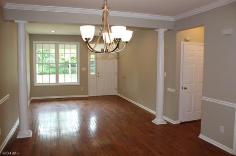 105 Levinberg Ln, Wayne, NJ 07470 photo 3